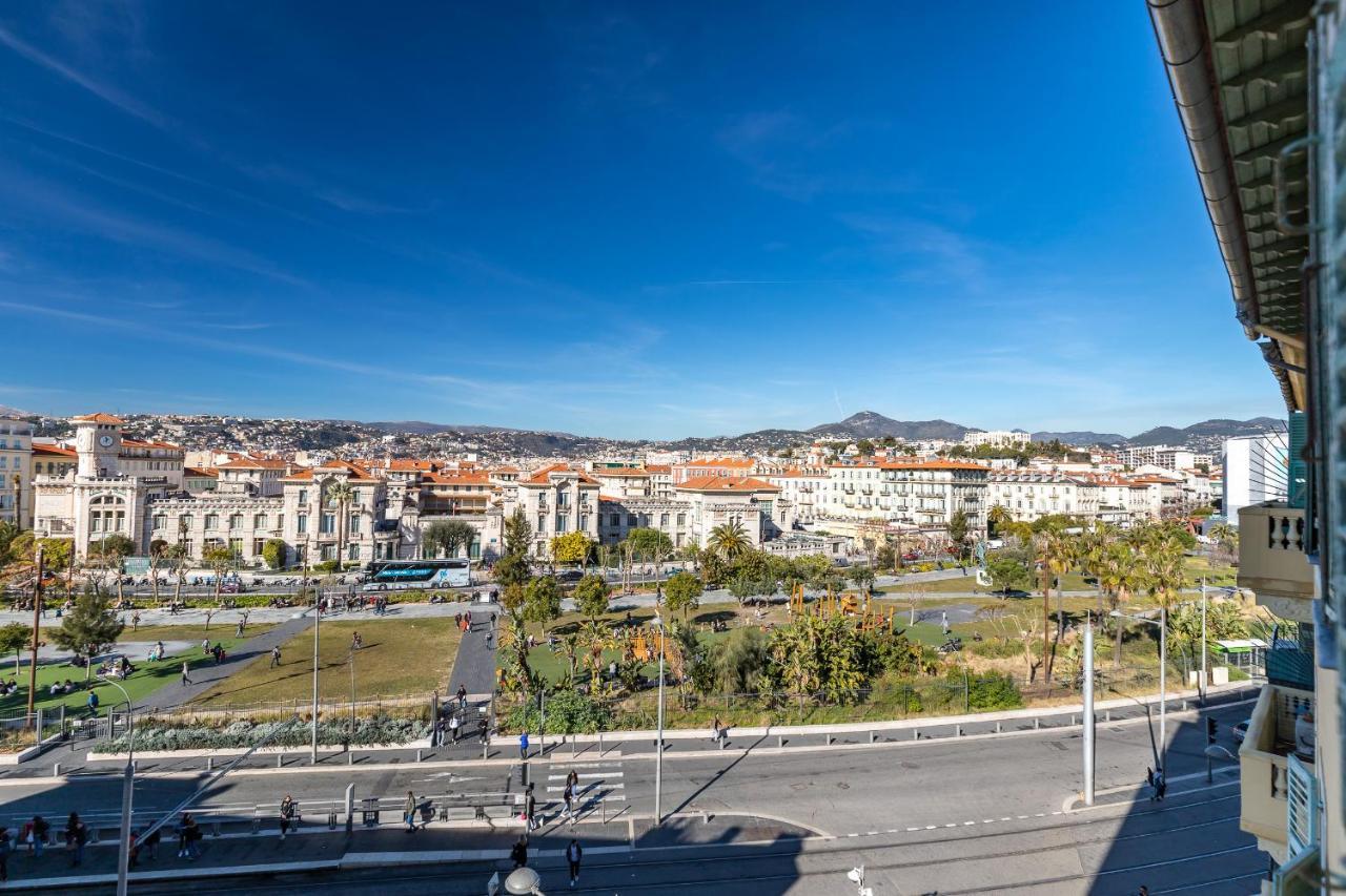 Gorgeous 1 Bdr With Gardens View In The Old Town Apartman Nizza Kültér fotó